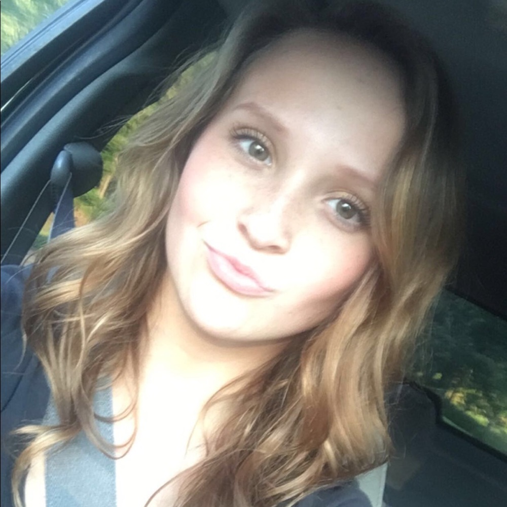 Meet your Posher, Megan